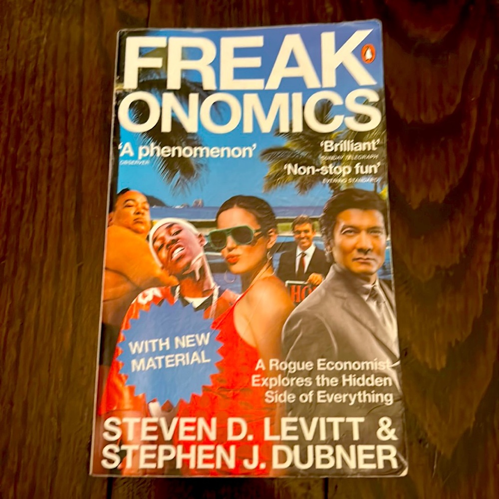 Freakinomics by Steve. d. Levitt and Stephen J. Dubbed
